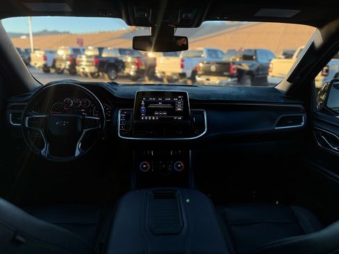 Used 2021 Chevrolet Tahoe Z71 image 17