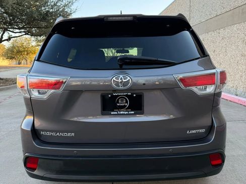 Used 2015 Toyota Highlander Limited image 4