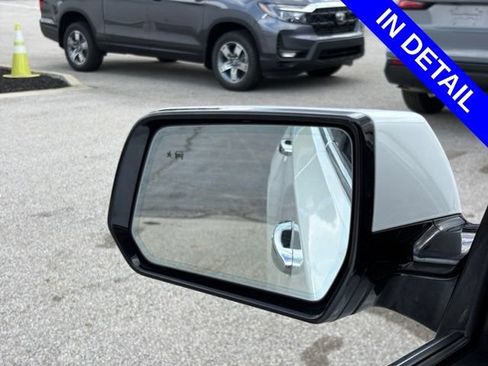 Used 2019 Chevrolet Traverse Premier w/ Driver Confidence II Package FWD image 36