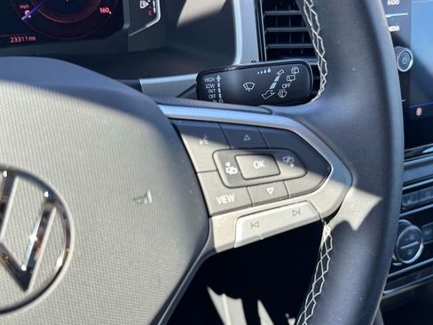 Used 2023 Volkswagen Atlas SE w/ Panoramic Sunroof Package image 45