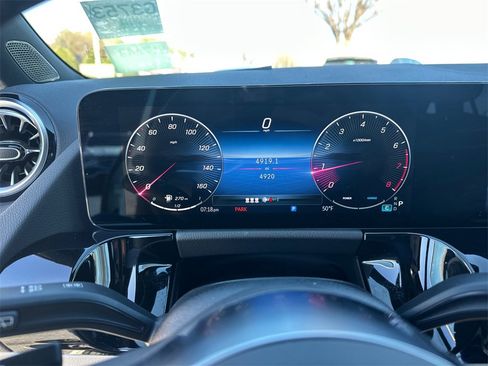 Certified 2026 Mercedes-Benz GLA 250 4MATIC image 29