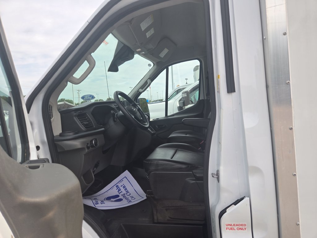 Used 2023 Ford Transit 350 DRW RWD image 7