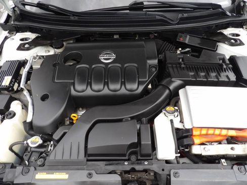 Used 2011 Nissan Altima Hybrid Sedan FWD image 12