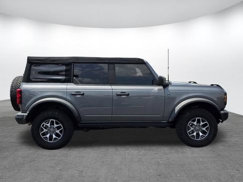 Certified 2022 Ford Bronco Black Diamond w/ Sasquatch Package AWD/4WD image 3