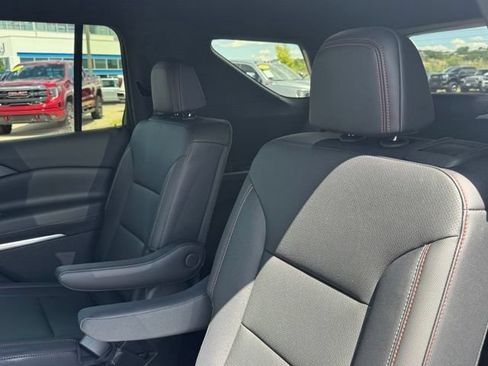 Used 2026 Chevrolet Traverse Z71 AWD/4WD image 18