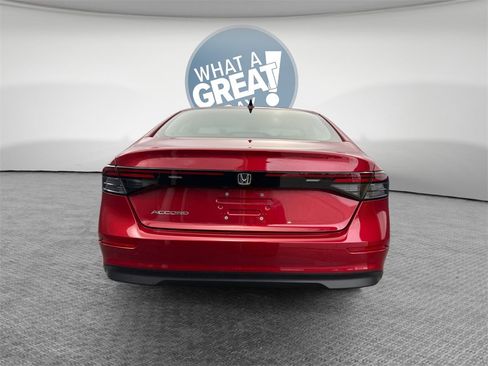 Used 2025 Honda Accord SE image 5