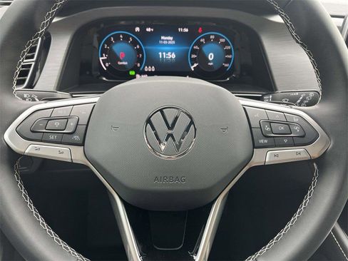 New 2026 Volkswagen Atlas Cross Sport SE image 17