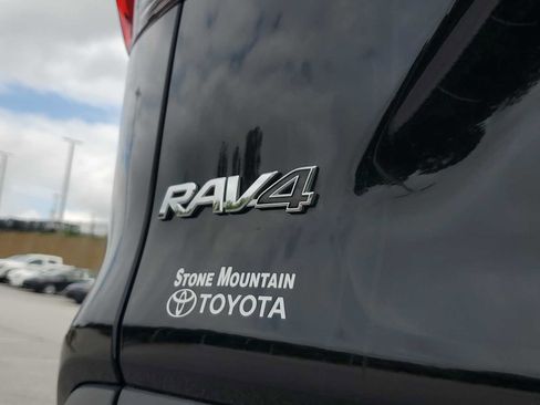 Used 2023 Toyota RAV4 XLE w/ Convenience Package FWD image 8