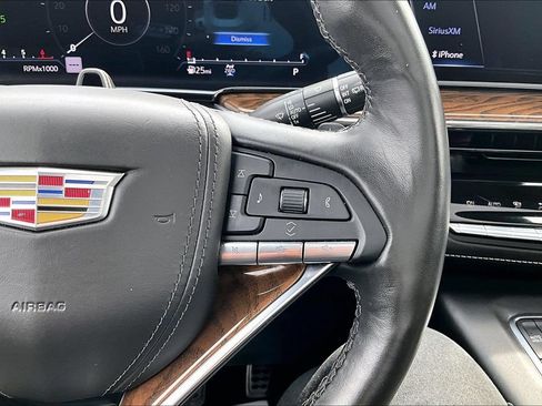 Used 2023 Cadillac Escalade Sport Platinum w/ LPO, ONYX Package AWD/4WD image 18
