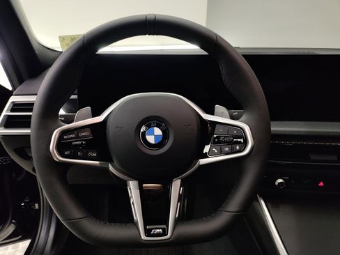 Used 2025 BMW 330i Sedan w/ M Sport Package image 16