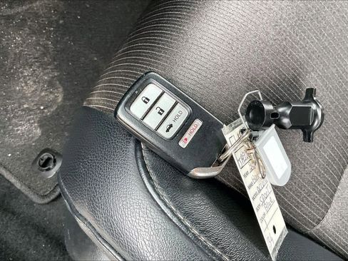 Used 2018 Honda Accord Sport image 14