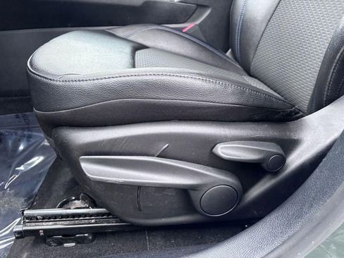 Used 2025 Jeep Compass Latitude image 11