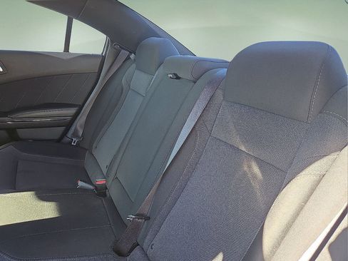 Used 2019 Dodge Charger SXT image 19