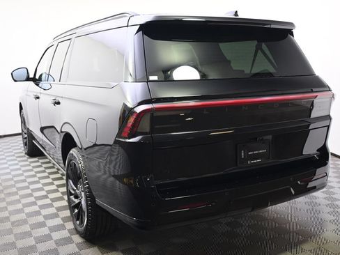 New 2027 Lincoln Navigator L Reserve w/ Jet Appearance Package AWD/4WD image 4