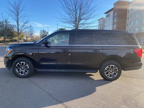 Used 2024 Ford Expedition Max XLT image 4