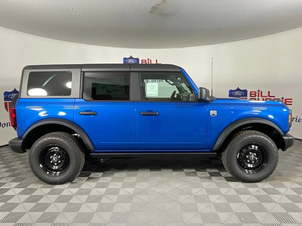 New 2026 Ford Bronco Big Bend w/ Black Diamond Package AWD/4WD image 2