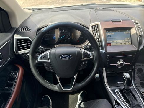 Used 2017 Ford Edge Titanium w/ Equipment Group 301A FWD image 34