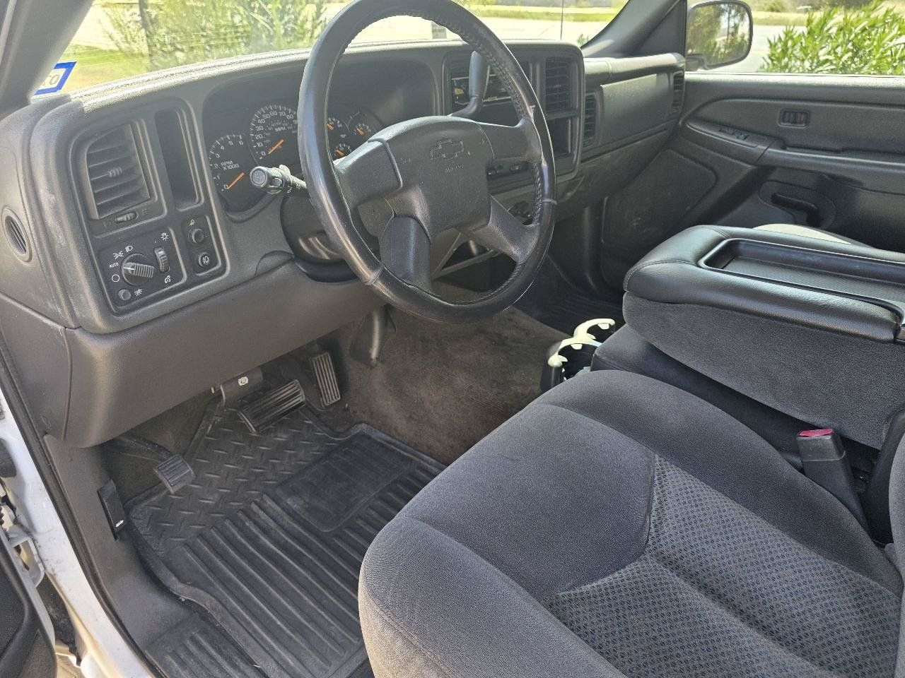 Used 2005 Chevrolet Silverado 1500 LS w/ Light Duty Power Package RWD image 7