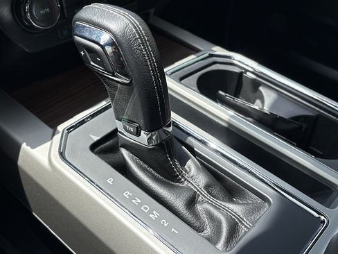 Used 2015 Ford F150 Lariat AWD/4WD image 24