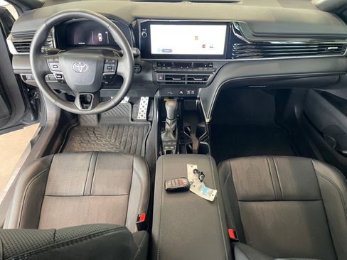 Used 2026 Toyota Camry XSE FWD image 20