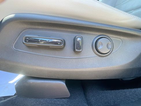 Used 2025 Honda CR-V EX-L image 13