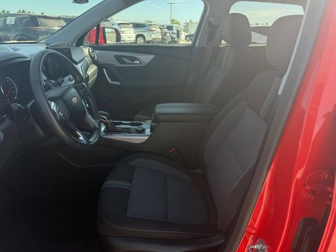 Used 2025 Chevrolet Blazer LT FWD image 27
