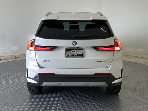 Used 2025 BMW X1 xDrive28i w/ Premium Package image 9