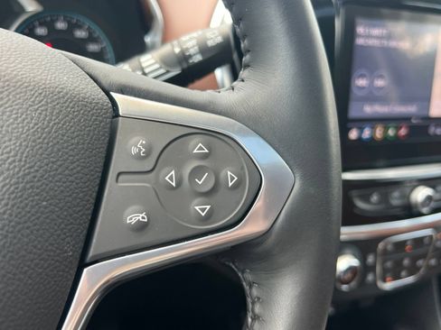Used 2021 Chevrolet Traverse High Country FWD image 23