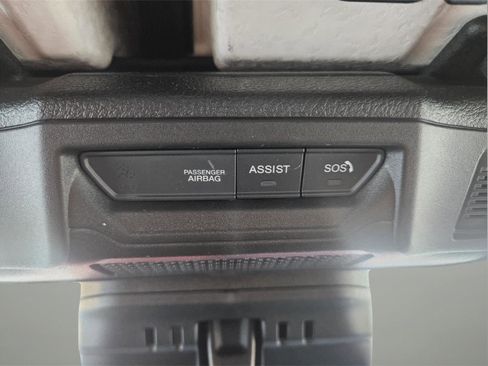 Used 2025 Jeep Wrangler Willys image 28