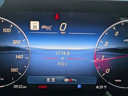 Certified 2026 Mercedes-Benz CLE 300 4MATIC Coupe image 11