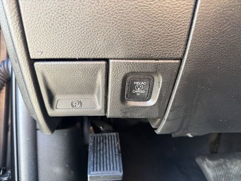 Used 2025 RAM 2500 Laramie w/ Night Edition image 34