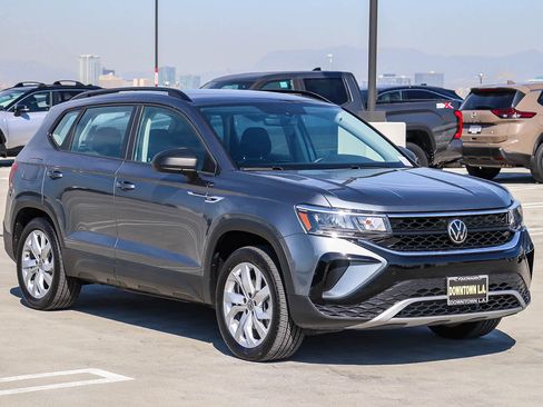 Used 2023 Volkswagen Taos S image 3