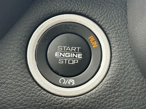 Used 2024 RAM 1500 Laramie RWD image 16