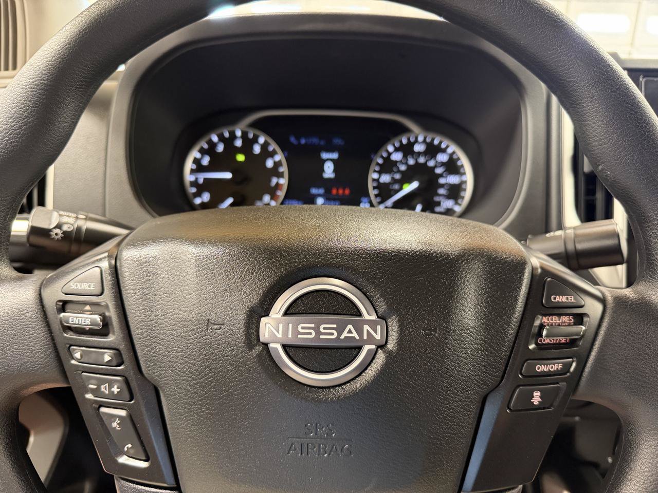 Used 2025 Nissan Frontier SV AWD/4WD image 19