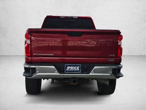 Used 2020 Chevrolet Silverado 2500 LTZ w/ LTZ Premium Package AWD/4WD image 6