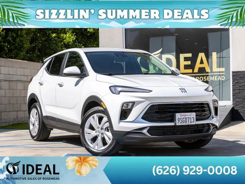 Used 2025 Buick Encore GX Preferred FWD image 1