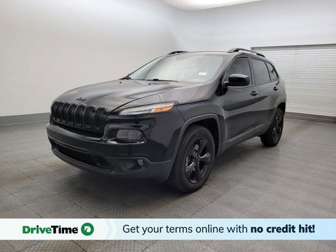 Used 2018 Jeep Cherokee Latitude w/ Altitude Package image 1