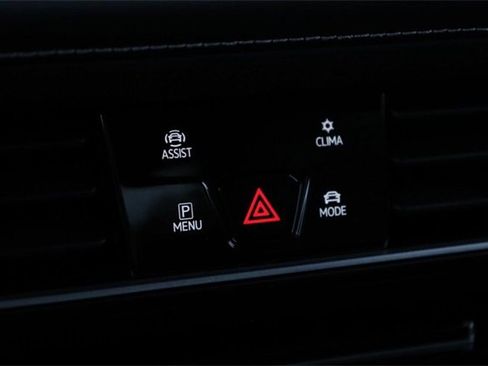 New 2026 Volkswagen Atlas SE image 15