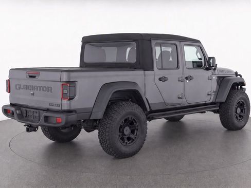 Used 2020 Jeep Gladiator Sport AWD/4WD image 9