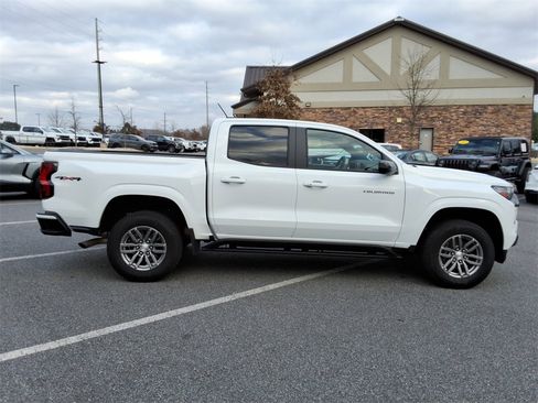 Certified 2023 Chevrolet Colorado LT w/ LT Convenience Package II image 4