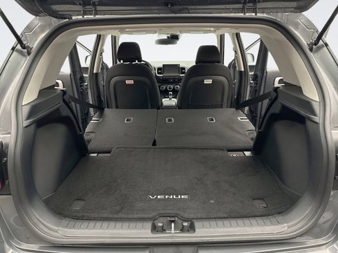 Used 2025 Hyundai Venue SEL FWD image 23