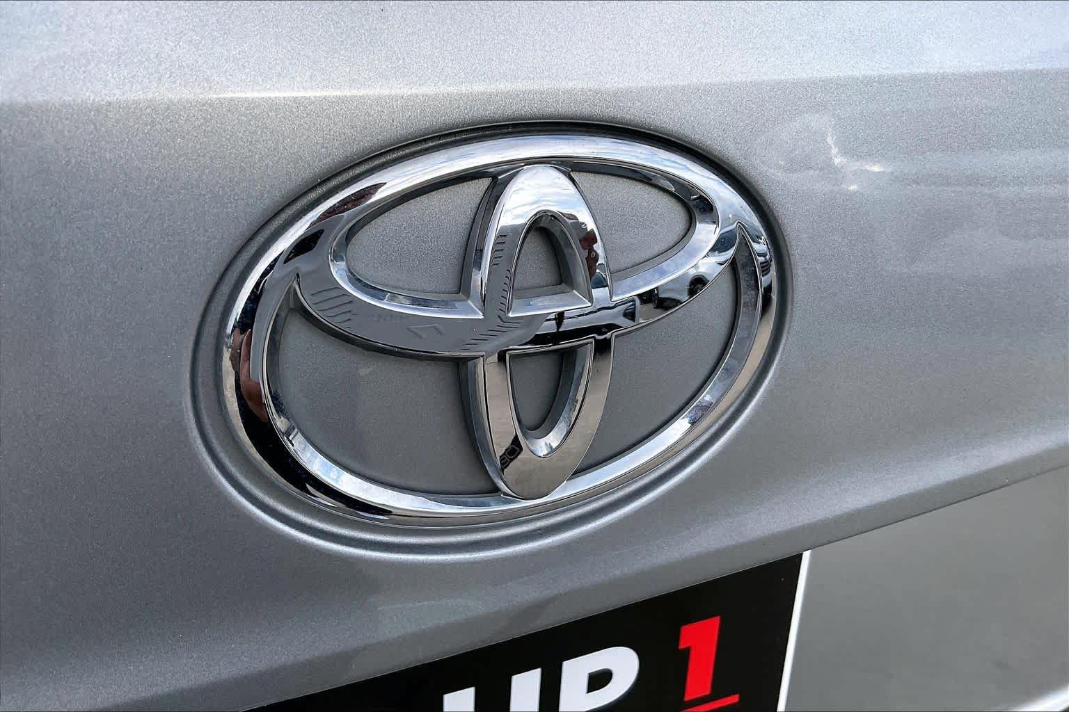 Used 2023 Toyota Highlander XSE FWD image 31