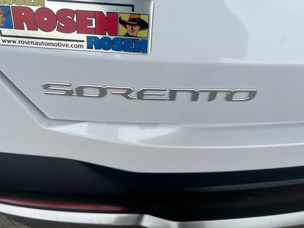 Certified 2024 Kia Sorento S FWD image 30
