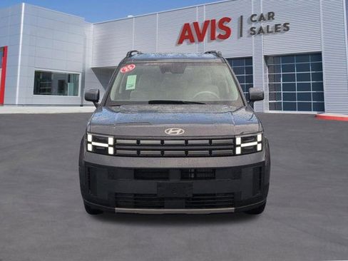 Used 2025 Hyundai Santa Fe SEL FWD image 2