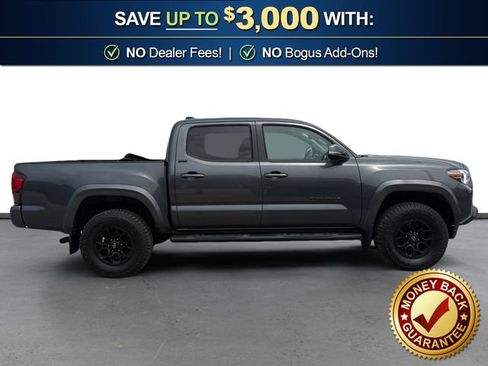 Used 2021 Toyota Tacoma SR5 w/ Technology Package AWD/4WD image 8