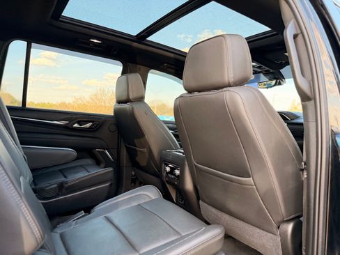 Used 2021 GMC Yukon XL Denali w/ Advanced Technology Package image 21