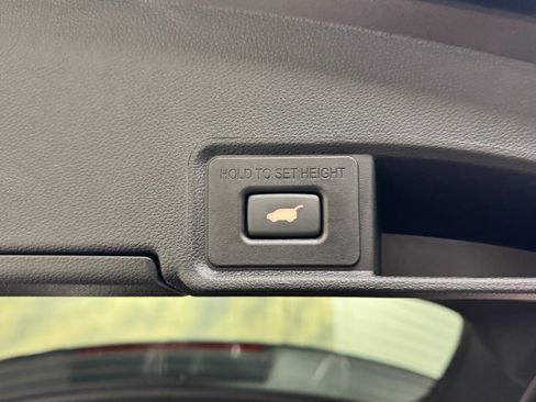 Used 2025 Acura RDX SH-AWD w/ Advance Package image 37