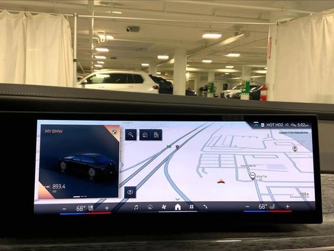 Used 2025 BMW 760i xDrive image 36