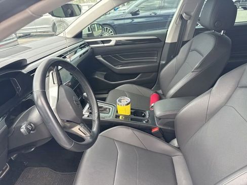 Used 2021 Volkswagen Arteon SE FWD image 16