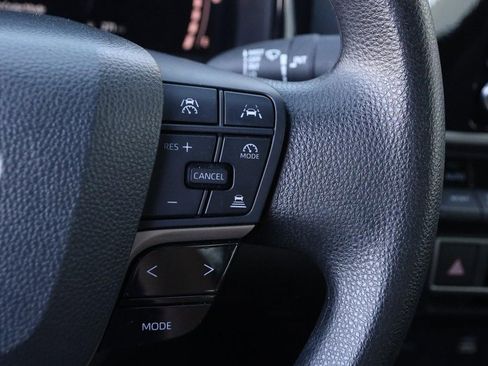 Used 2025 Toyota Camry LE image 12